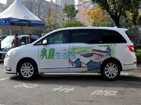 德昌户外车贴喷绘如何保持效果?